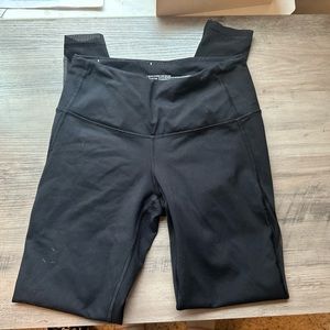 Victoria’s Secret sport mesh leggings